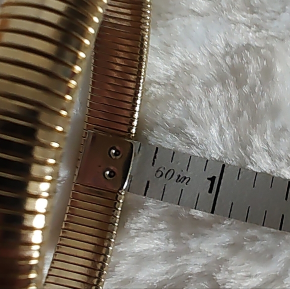 Park Lane Stretch Gold Tone Bracelet With Matching Earrings - Picture 4 of 12